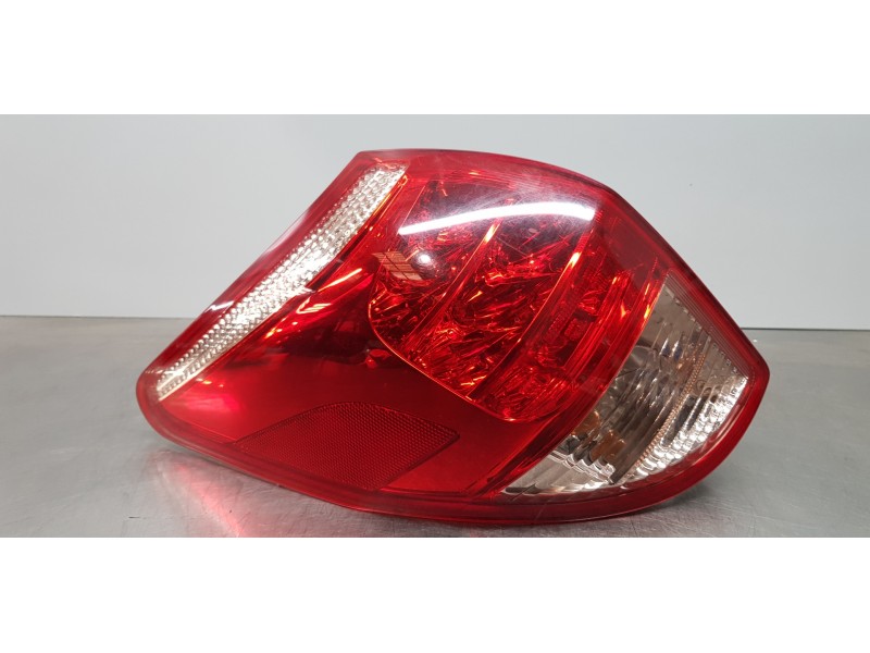 Recambio de piloto trasero izquierdo para toyota rav 4 (a3) executive referencia OEM IAM 8156142091  