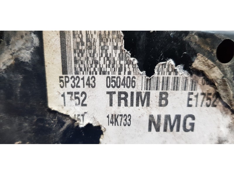 Recambio de caja reles / fusibles para ford focus berlina (cap) trend referencia OEM IAM 3M5T14A067BC  