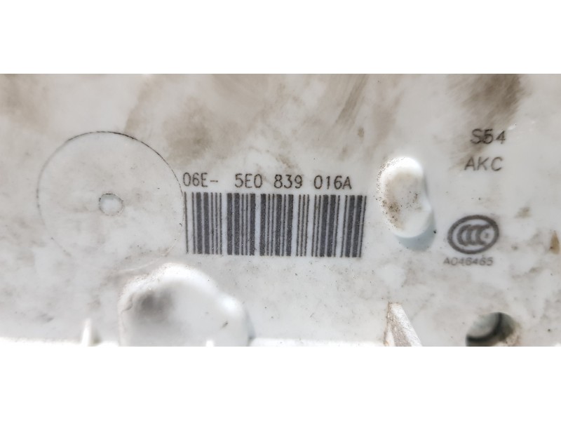 Recambio de cerradura puerta trasera derecha para skoda rapid active referencia OEM IAM 5E0839016A   Recambio de cerradura puerta trasera derecha para skoda rapid active referencia OEM IAM 5E0839016A