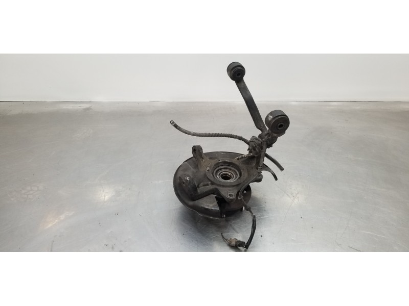 Recambio de mangueta delantera izquierda para ssangyong rexton rx 320 referencia OEM IAM 4121008100  