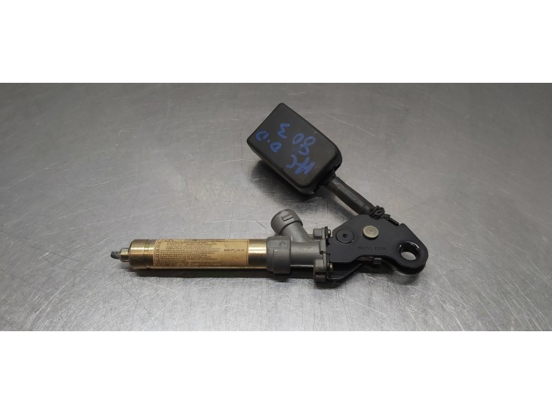 Recambio de enganche del cinturon delantero der para citroen berlingo 2.0 hdi multispace referencia OEM IAM 8972S2  