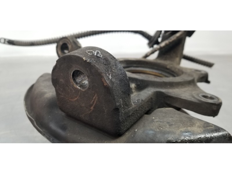 Recambio de mangueta delantera izquierda para ssangyong rexton rx 320 referencia OEM IAM 4121008100  