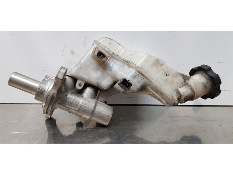 Recambio de bomba freno para kia carens ( ) concept referencia OEM IAM 58510A4800  