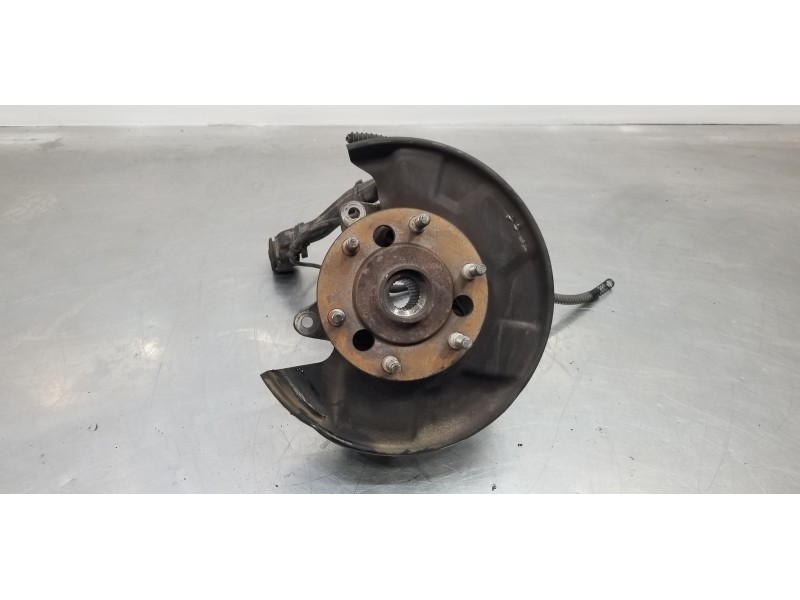 Recambio de mangueta delantera izquierda para ssangyong rexton rx 320 referencia OEM IAM 4121008100  