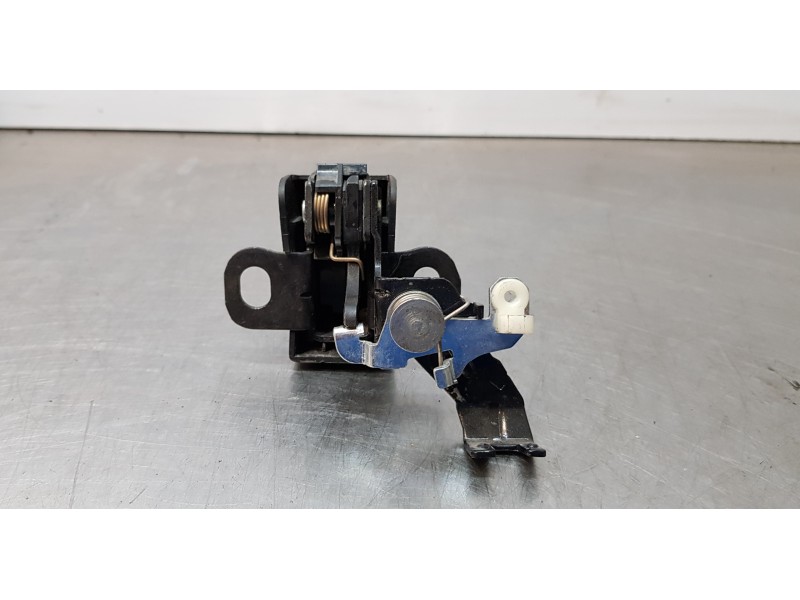 Recambio de cerradura puerta trasera izquierda para volkswagen caddy furgón/kombi kombi referencia OEM IAM 7E0827162A  