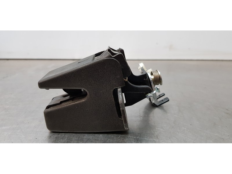 Recambio de cerradura puerta trasera izquierda para volkswagen caddy furgón/kombi kombi referencia OEM IAM 7E0827162A  