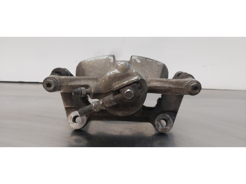 Recambio de pinza freno delantera izquierda para seat ateca (kh7) xcellence 4drive referencia OEM IAM 8V0615123D  