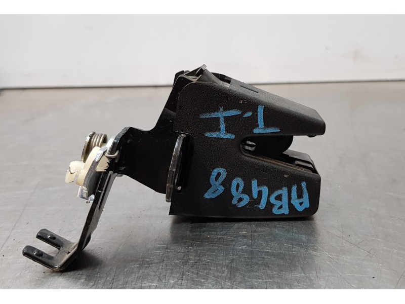 Recambio de cerradura puerta trasera izquierda para volkswagen caddy furgón/kombi kombi referencia OEM IAM 7E0827162A  