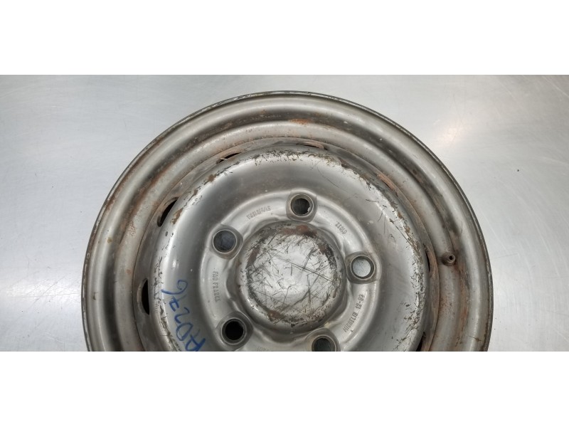 Recambio de llanta para nissan trade 100 caja cerrada, techo elevado referencia OEM IAM   