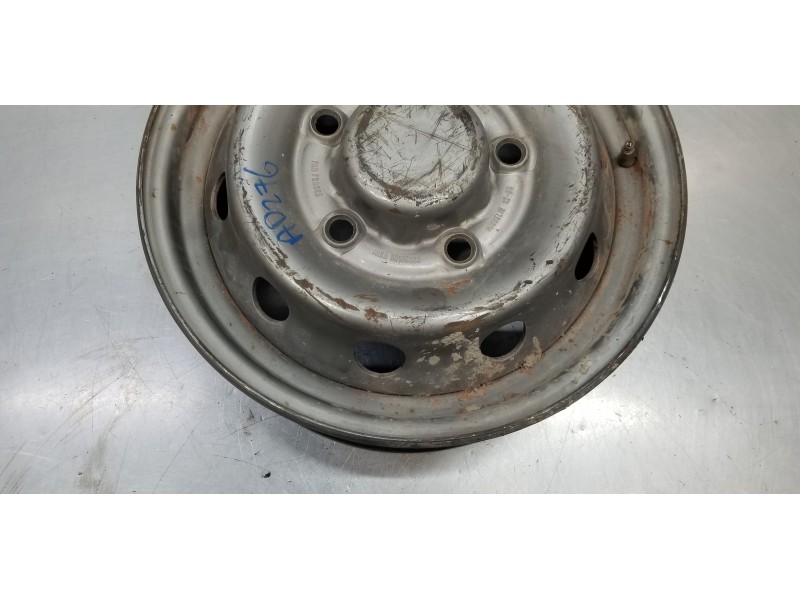 Recambio de llanta para nissan trade 100 caja cerrada, techo elevado referencia OEM IAM   