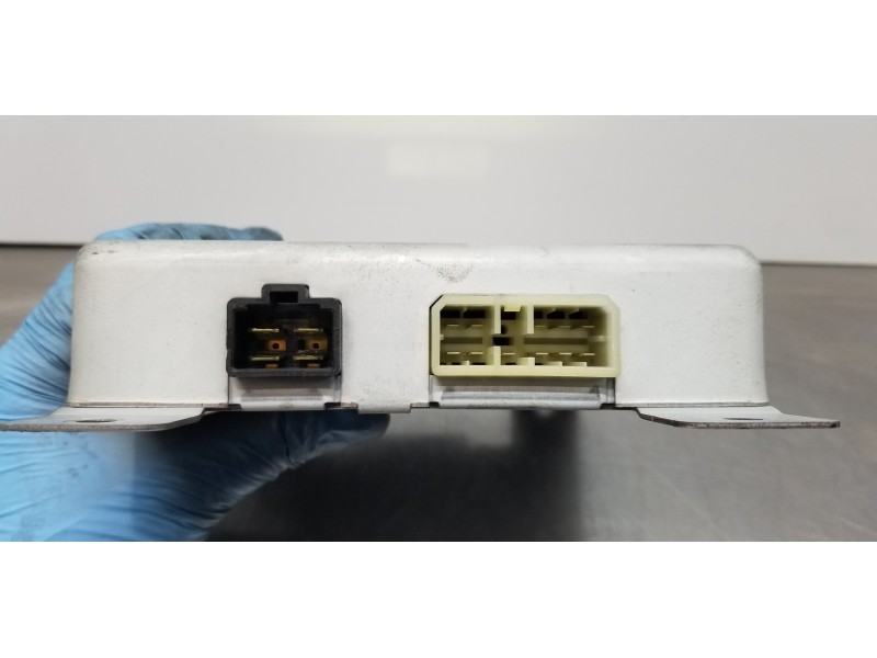 Recambio de centralita asientos para ssangyong rexton rx 320 referencia OEM IAM 8731008000  