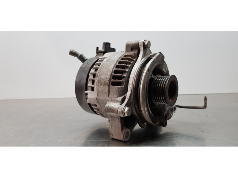 Recambio de alternador para bmw serie 1 lim. (f40) 116d referencia OEM IAM 12318680374 8680374 