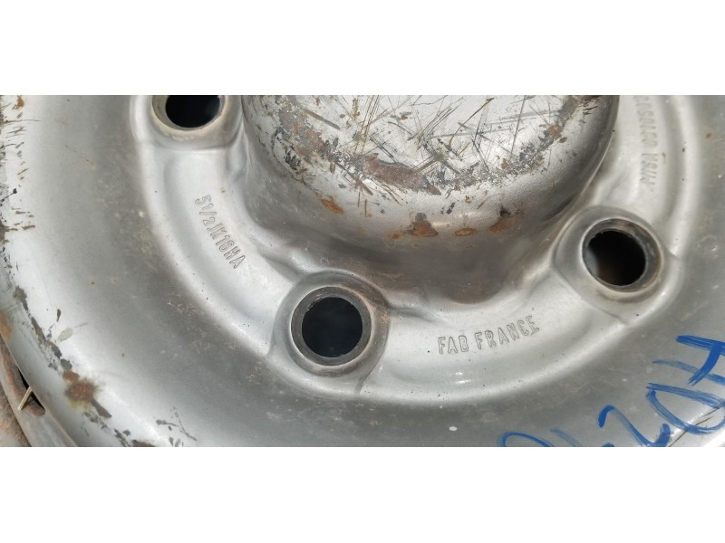 Recambio de llanta para nissan trade 100 caja cerrada, techo elevado referencia OEM IAM   