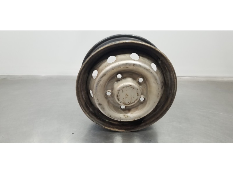 Recambio de llanta para nissan trade 100 caja cerrada, techo elevado referencia OEM IAM   