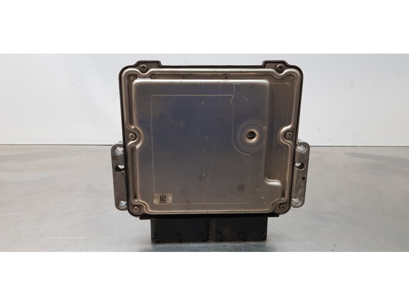 Recambio de centralita motor uce para kia carens ( ) concept referencia OEM IAM 391712A545  