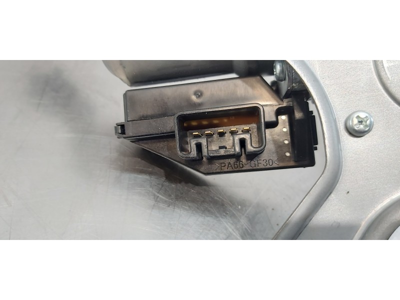 Recambio de motor limpia trasero para toyota rav 4 active referencia OEM IAM 8513042080  