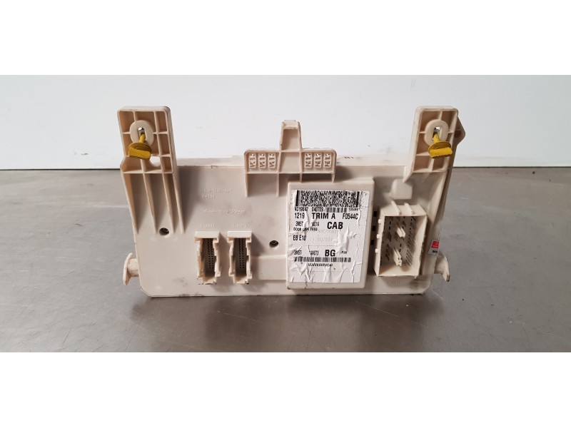 Recambio de caja reles / fusibles para ford focus c-max (cap) trend (d) referencia OEM IAM 3M5T14014CAB  