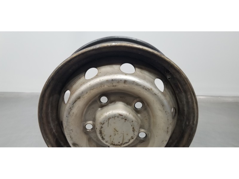 Recambio de llanta para nissan trade 100 caja cerrada, techo elevado referencia OEM IAM   