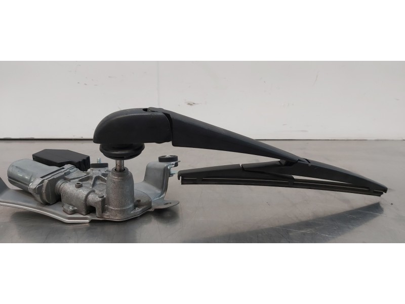 Recambio de motor limpia trasero para toyota rav 4 active referencia OEM IAM 8513042080  