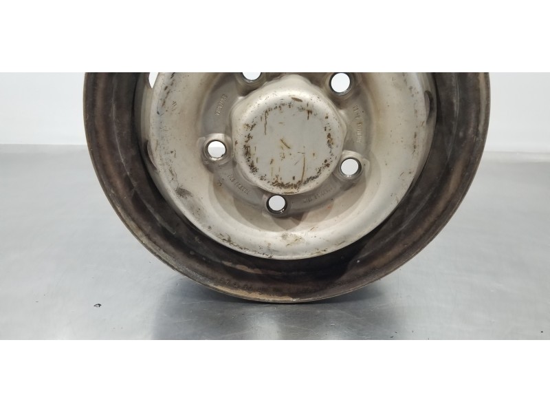 Recambio de llanta para nissan trade 100 caja cerrada, techo elevado referencia OEM IAM   