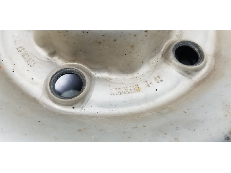 Recambio de llanta para nissan trade 100 caja cerrada, techo elevado referencia OEM IAM   