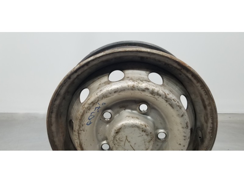 Recambio de llanta para nissan trade 100 caja cerrada, techo elevado referencia OEM IAM   