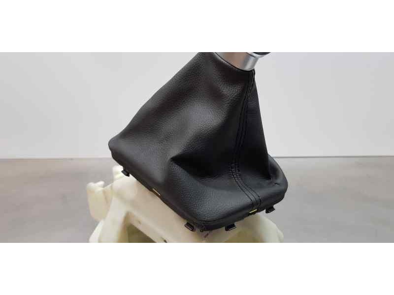 Recambio de palanca cambio para kia ceed business referencia OEM IAM 43700J7110WK  