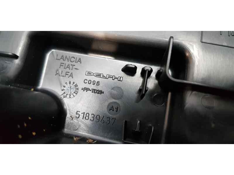 Recambio de caja reles / fusibles para fiat doblo ii cargo (263) furgón sx maxi xl referencia OEM IAM 51839437   Recambio de caja reles / fusibles para fiat doblo ii cargo (263) furgón sx maxi xl referencia OEM IAM 51839437
