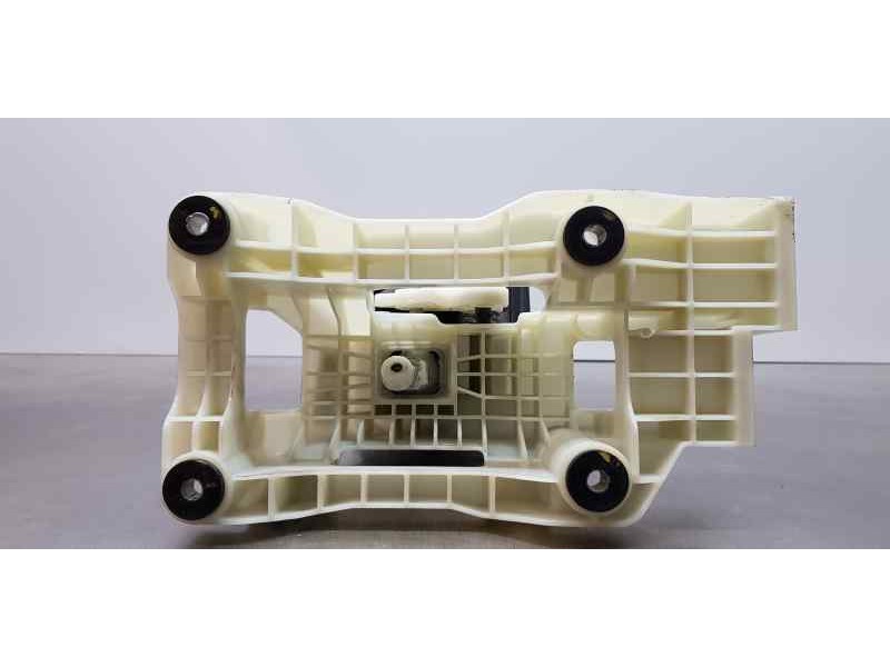 Recambio de palanca cambio para kia ceed business referencia OEM IAM 43700J7110WK  