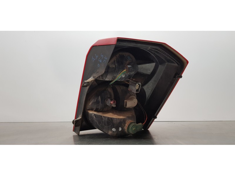 Recambio de piloto trasero izquierdo para dodge caliber s referencia OEM IAM 5303881AF   Recambio de piloto trasero izquierdo para dodge caliber s referencia OEM IAM 5303881AF