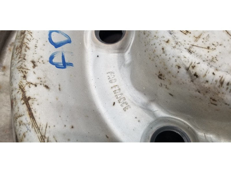 Recambio de llanta para nissan trade 100 caja cerrada, techo elevado referencia OEM IAM   