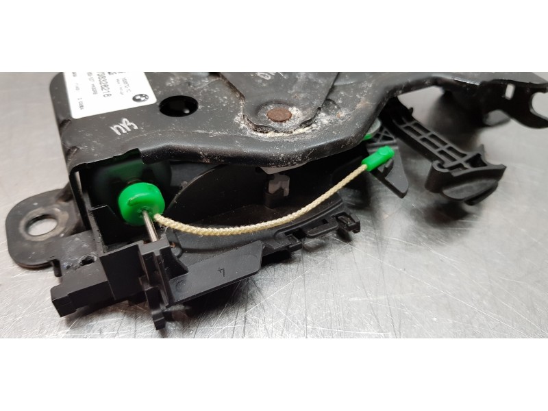 Recambio de cerradura maletero / porton para bmw serie 1 lim. (f40) 116d referencia OEM IAM 51247383282 16367210 