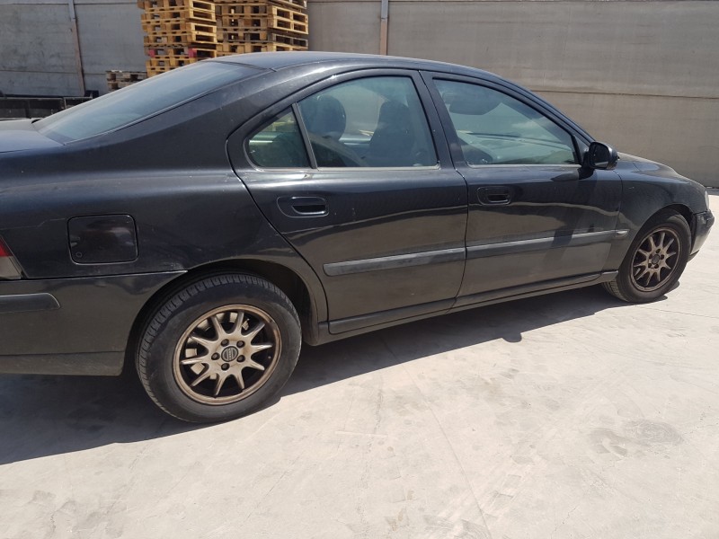 volvo s60 berlina del año 2002