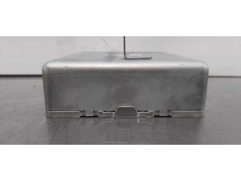 Recambio de modulo electronico para toyota prius (nhw30) eco referencia OEM IAM 8965047531  