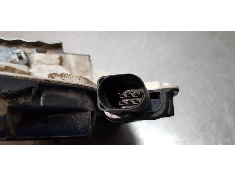 Recambio de cerradura puerta delantera derecha para seat ibiza (6j5) reference referencia OEM IAM 5N1837016A   Recambio de cerradura puerta delantera derecha para seat ibiza (6j5) reference referencia OEM IAM 5N1837016A