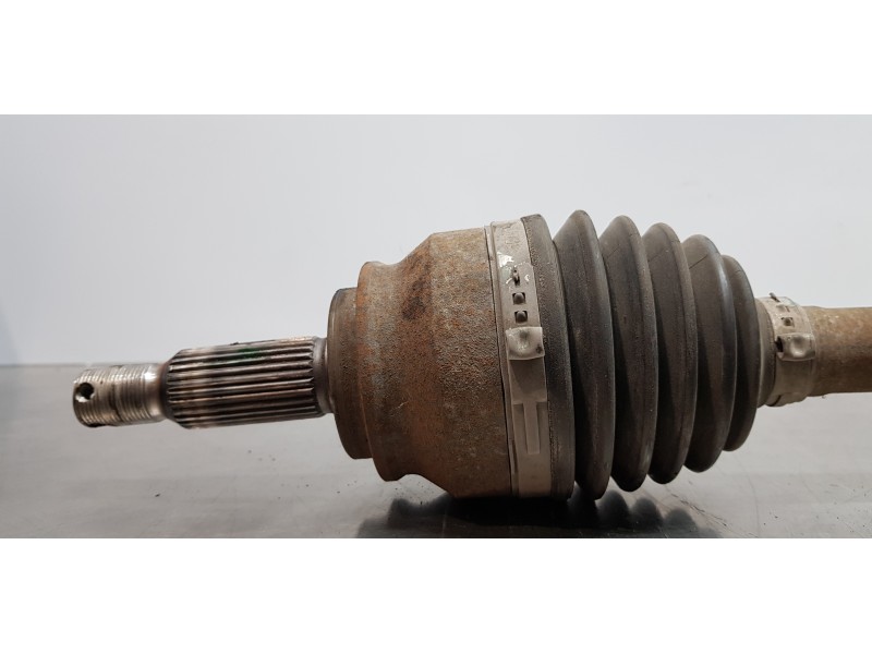 Recambio de transmision delantera derecha para dodge caliber s referencia OEM IAM 5105660AC   Recambio de transmision delantera derecha para dodge caliber s referencia OEM IAM 5105660AC