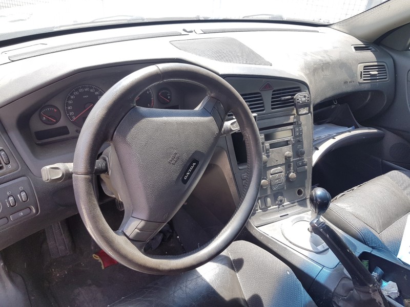 volvo s60 berlina del año 2002