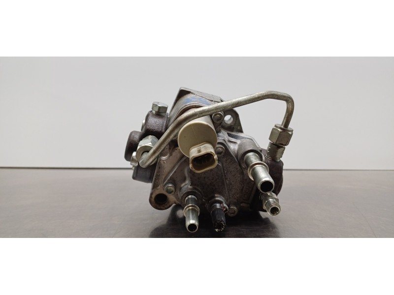 Recambio de bomba inyeccion para opel astra j gtc sportive referencia OEM IAM 95522506 55490709 HU2940002430