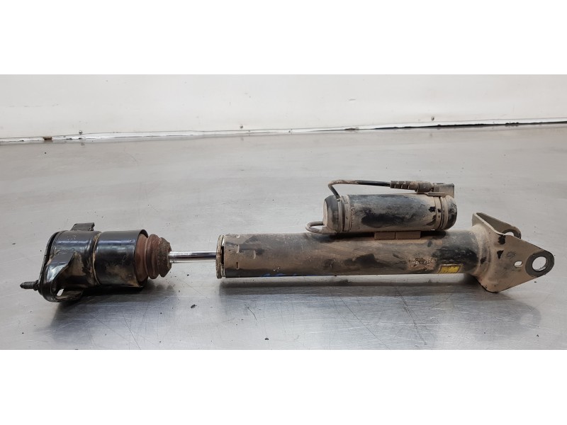 Recambio de amortiguador trasero derecho para mercedes clase r (w251) 320 cdi (251.022) referencia OEM IAM A2513203131  