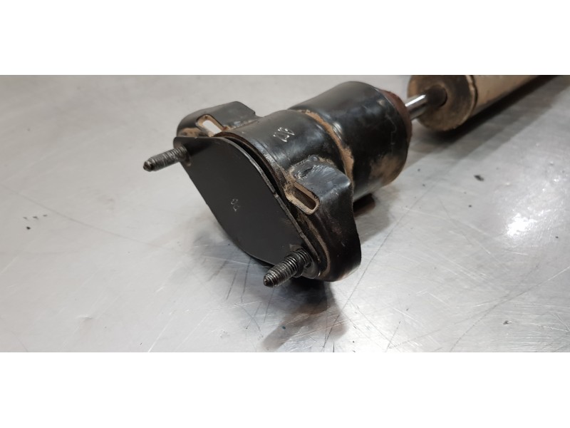 Recambio de amortiguador trasero derecho para mercedes clase r (w251) 320 cdi (251.022) referencia OEM IAM A2513203131  