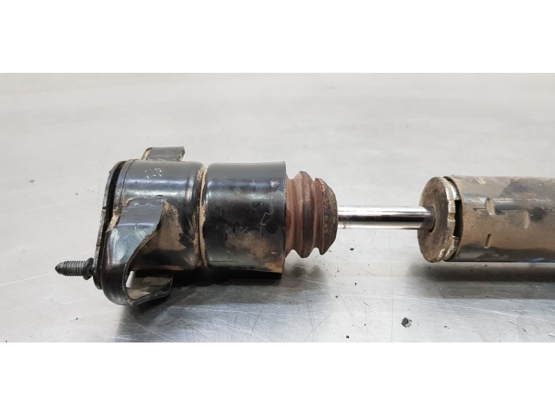 Recambio de amortiguador trasero derecho para mercedes clase r (w251) 320 cdi (251.022) referencia OEM IAM A2513203131  