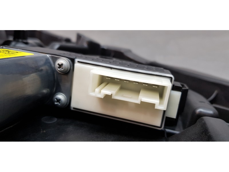 Recambio de elevalunas trasero derecho para bmw serie 1 lim. (f40) 116d referencia OEM IAM 51337465244 5A02FA801 