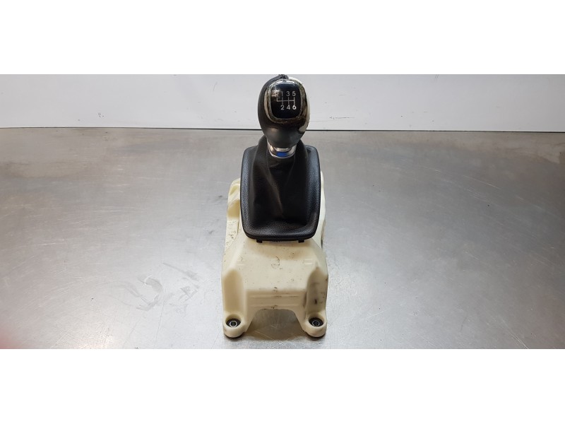 Recambio de palanca cambio para kia carens ( ) concept referencia OEM IAM 43700A4010  