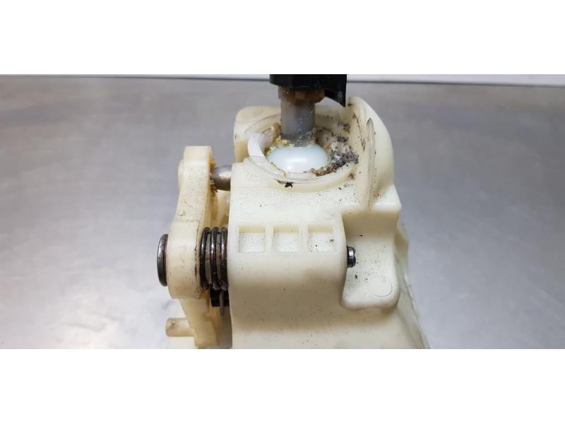 Recambio de palanca cambio para kia carens ( ) concept referencia OEM IAM 43700A4010  