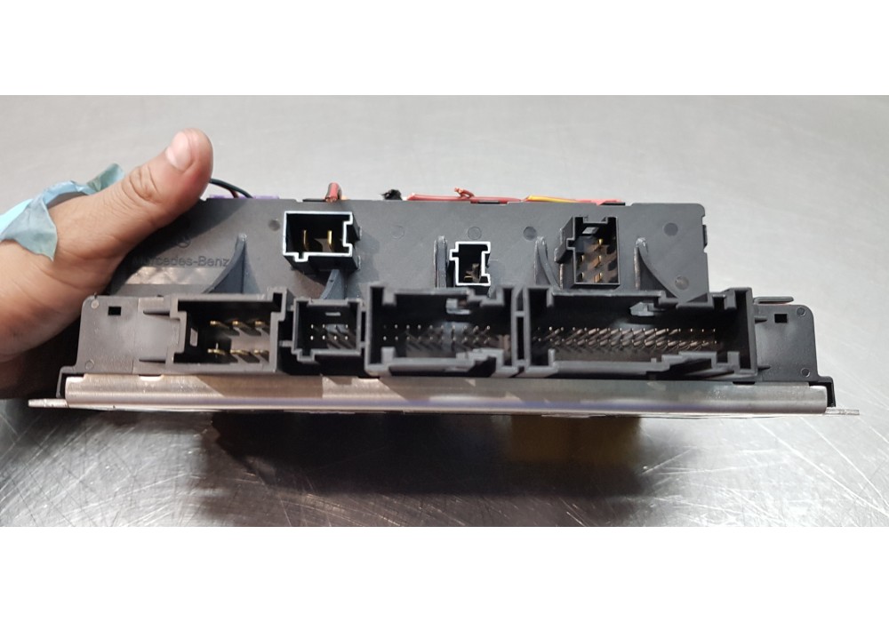 Recambio de caja reles / fusibles para mercedes clase s (w220) berlina 400 cdi (220.028) referencia OEM IAM A0325458232  