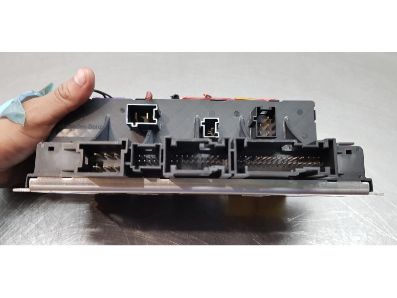 Recambio de caja reles / fusibles para mercedes clase s (w220) berlina 400 cdi (220.028) referencia OEM IAM A0325458232  