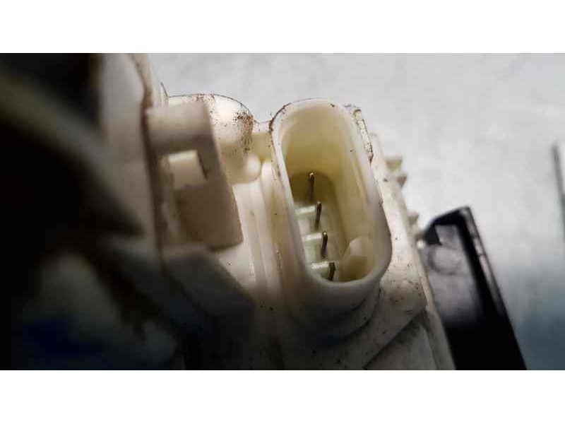 Recambio de cerradura puerta trasera izquierda para fiat freemont (345) basis referencia OEM IAM P04589915AD  