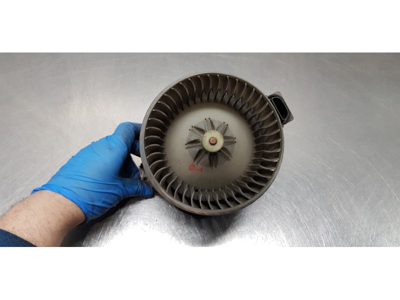 Recambio de motor calefaccion para toyota yaris (ksp9/scp9/nlp9) básico referencia OEM IAM 871030D100 AV2727000311  Recambio de motor calefaccion para toyota yaris (ksp9/scp9/nlp9) básico referencia OEM IAM 871030D100 AV2727000311