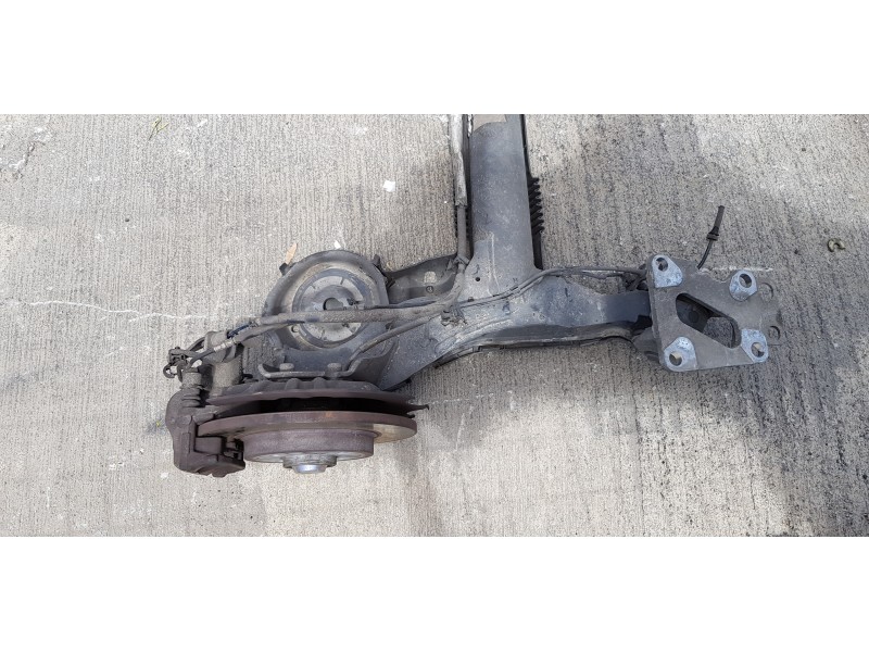 Recambio de puente trasero para citroen c4 grand picasso sx referencia OEM IAM 5148N8  