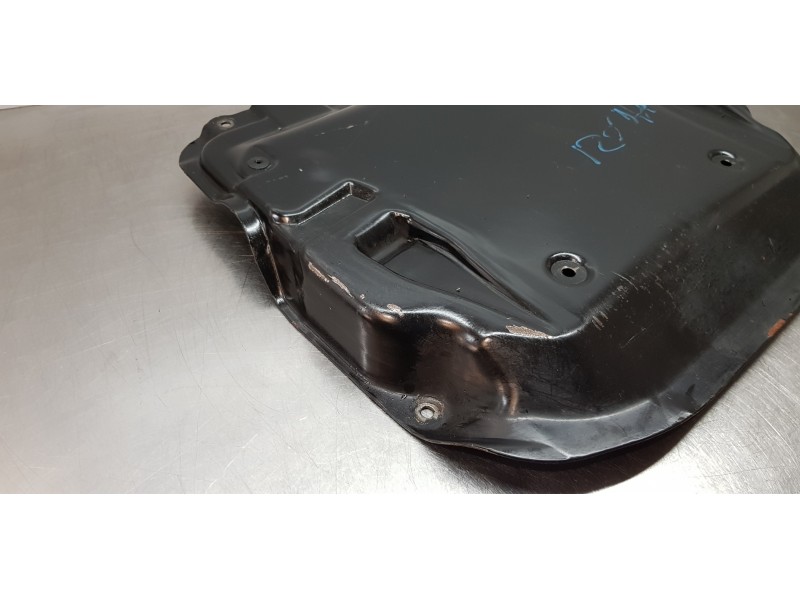 Recambio de cubrecarter para mercedes clase s (w220) berlina 400 cdi (220.028) referencia OEM IAM A2205240101  